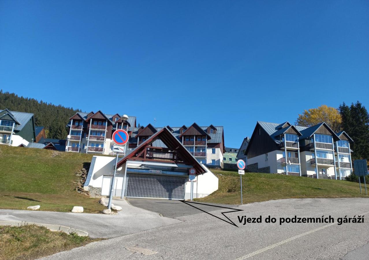 Horni Misecky Apartman E25 U Sjezdovky, Max 6 Osob Exterior foto